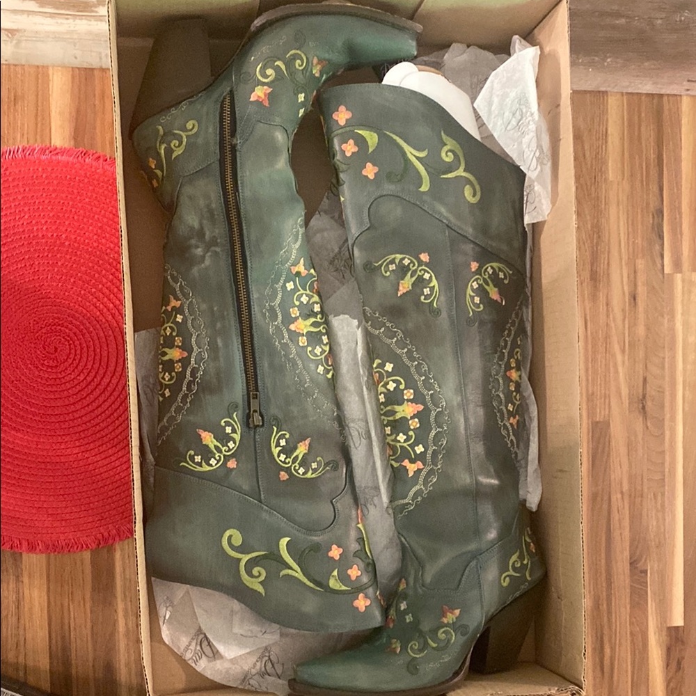 Dan Post- Flower Child Floral Embroidered Turquoise Boots